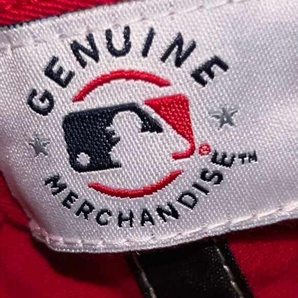 2017 NWT Genuine Merchandise Philies Baseball Adjustable Back Hat Cap - Picture 3 of 8